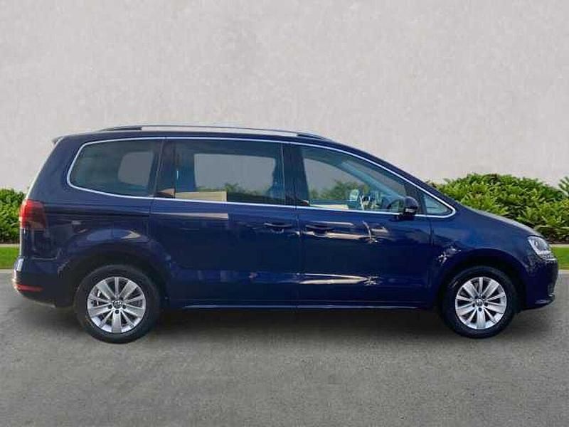 Used VW Sharan SE 150 HP (110 kW) 2020 Blue MPV