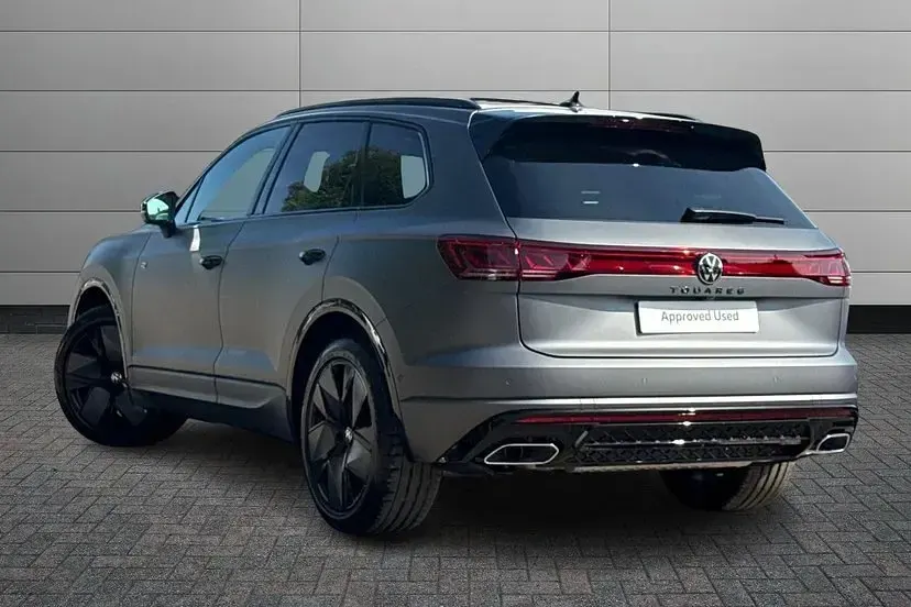 New VW Touareg Edition 286 HP (210 kW) 2026 Silicon grey SUV