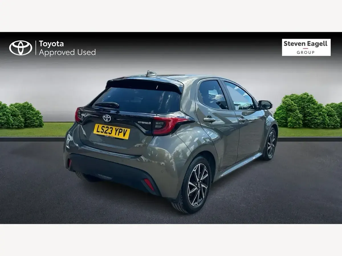 Used Toyota Yaris Design 2023 Bronze Hatchback