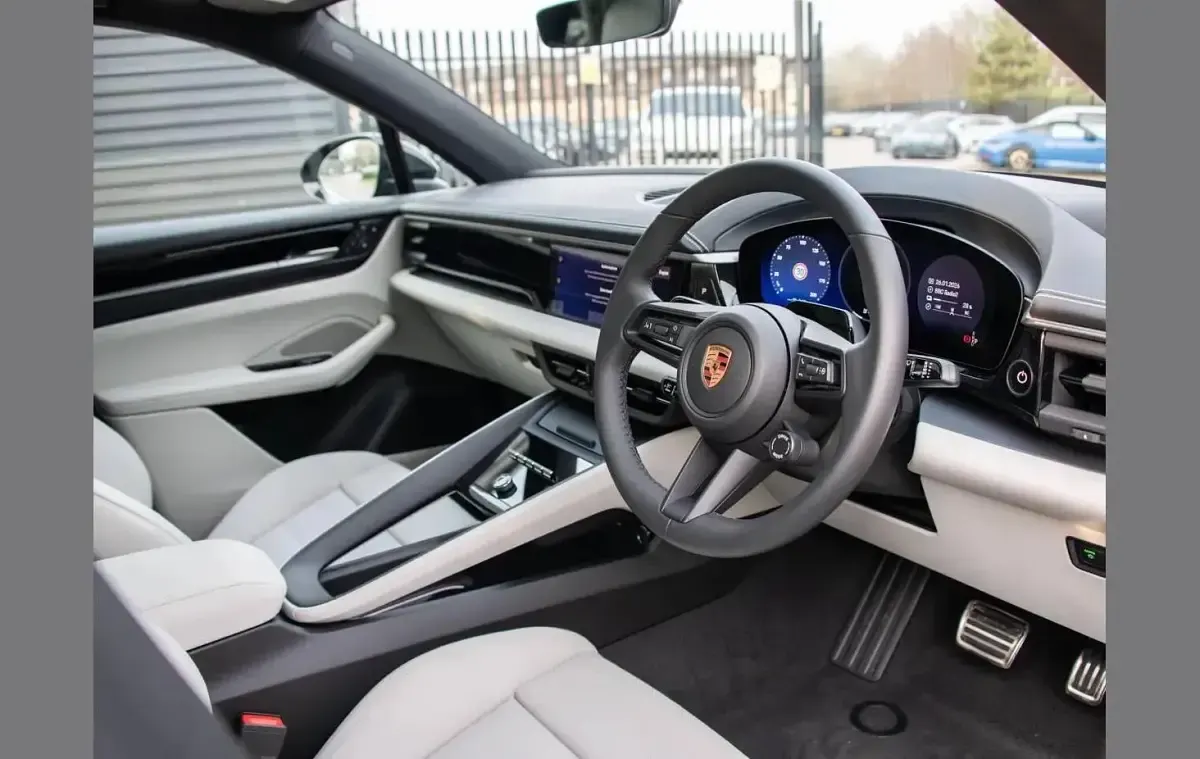 Used Porsche Macan Sport 380 kW (517 HP) 2026 Black SUV