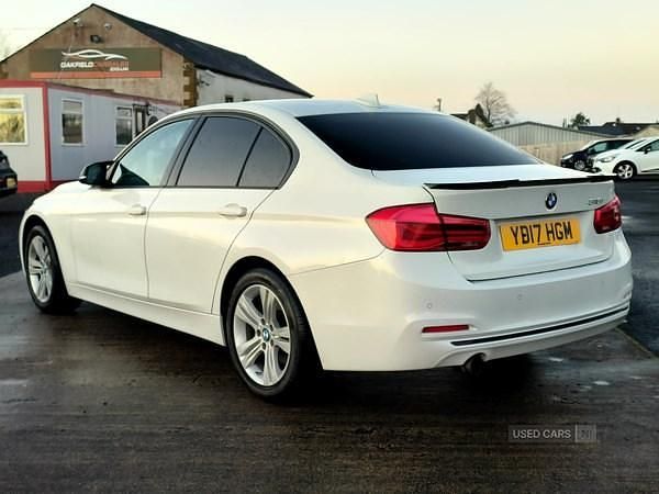 Used BMW 318 Sport Line 2017 White Sedan