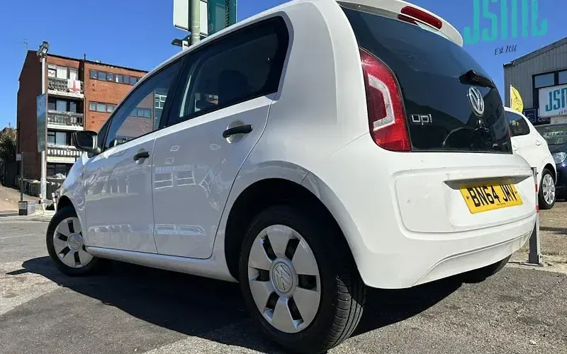 Used VW up! 60 HP (44 kW) 2016 Hatchback