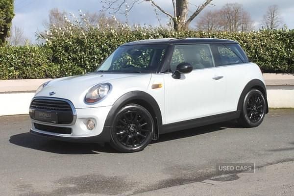 Used Mini Cooper D Hatch 2018 Silver Hatchback