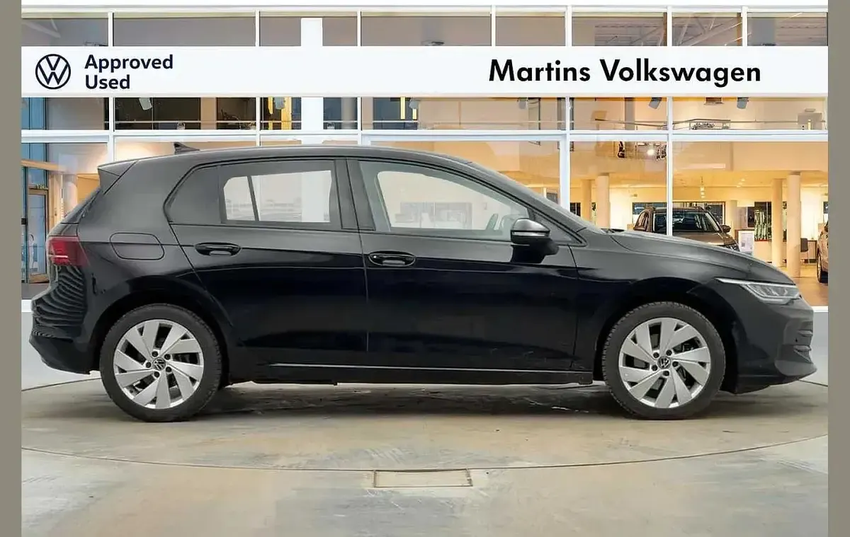 Used VW Golf VIII Match 204 HP (150 kW) 2025 Black Hatchback