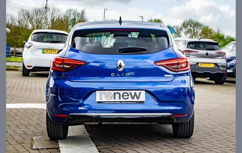 Used Renault Clio V Techno 145 HP (106 kW) 2023 Iron blue  Hatchback