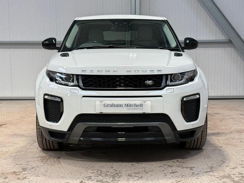 Used Land Rover Range Rover evoque HSE Dynamic 180 HP (132 kW) 2016 White Estate