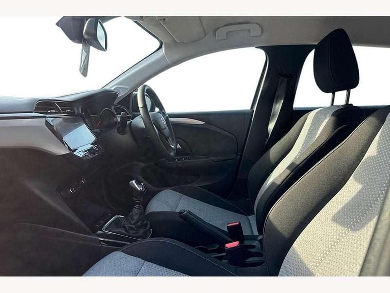 Used Vauxhall Corsa Design Edition 100 HP (73 kW) 2024 Grey Hatchback