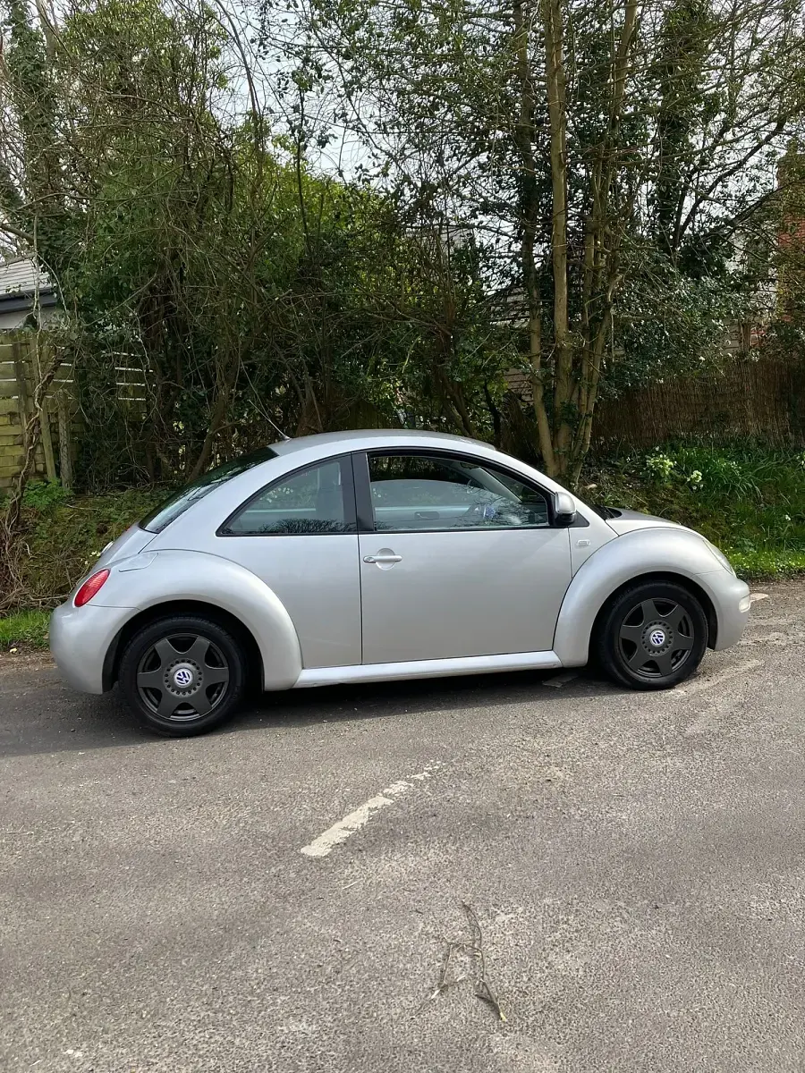 Used VW Beetle 2000 Silver Hatchback