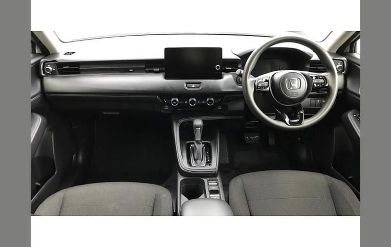 Used Honda HR-V Elegance 131 HP (96 kW) 2023 White SUV