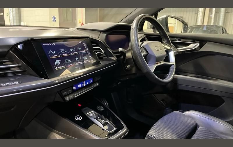 Used Audi Q4 e-tron S-Line 150 kW (204 HP) 2021 Grey SUV