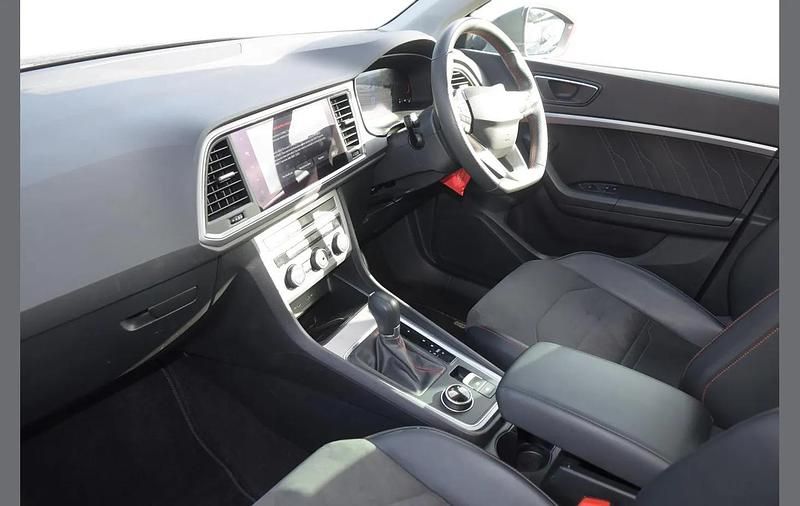 Used Seat Ateca FR 147 HP (108 kW) 2024 Grey SUV