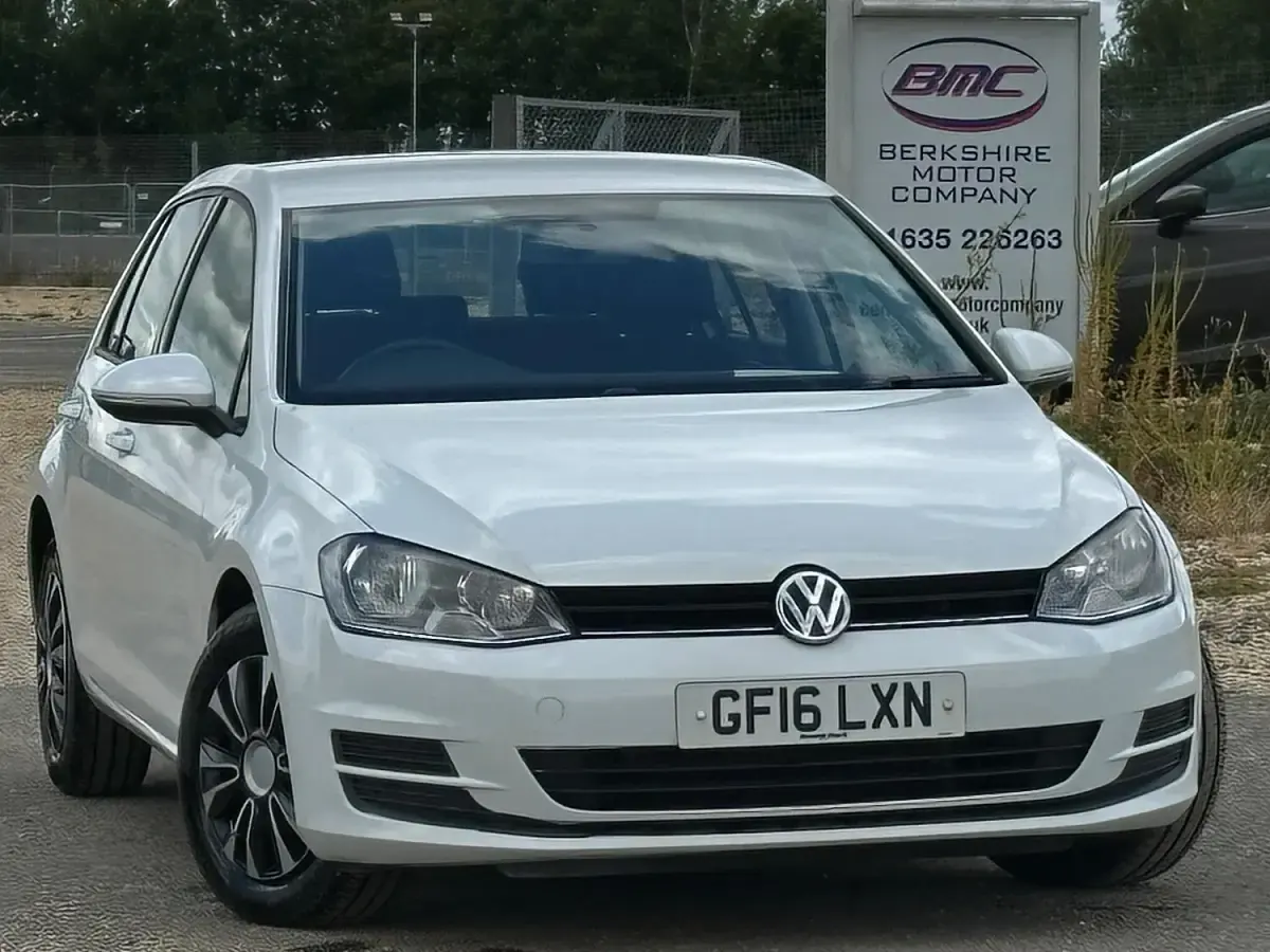 Used VW Golf VII S 110 HP (80 kW) 2016 White Hatchback