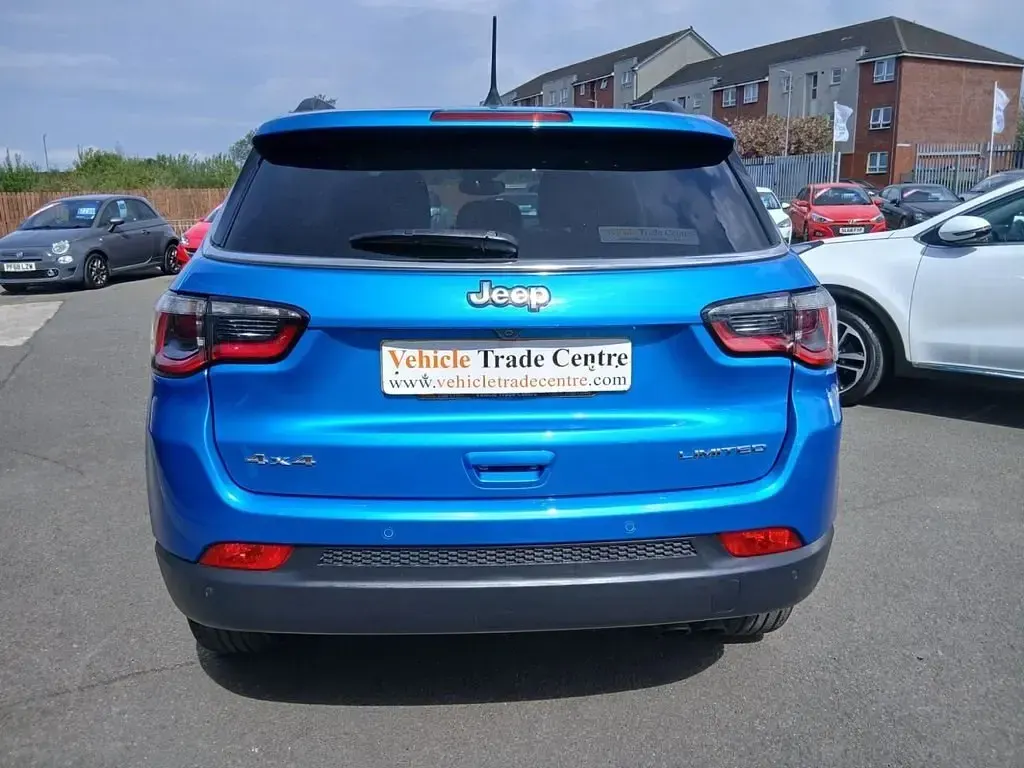 Begagnad Jeep Compass Limited 170 HK (125 kW) 2018 Blå SUV