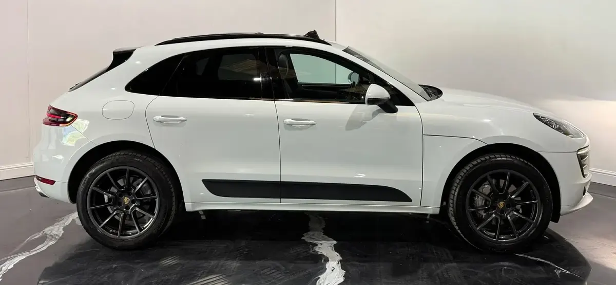 Used Porsche Macan 258 HP (189 kW) 2015 White SUV