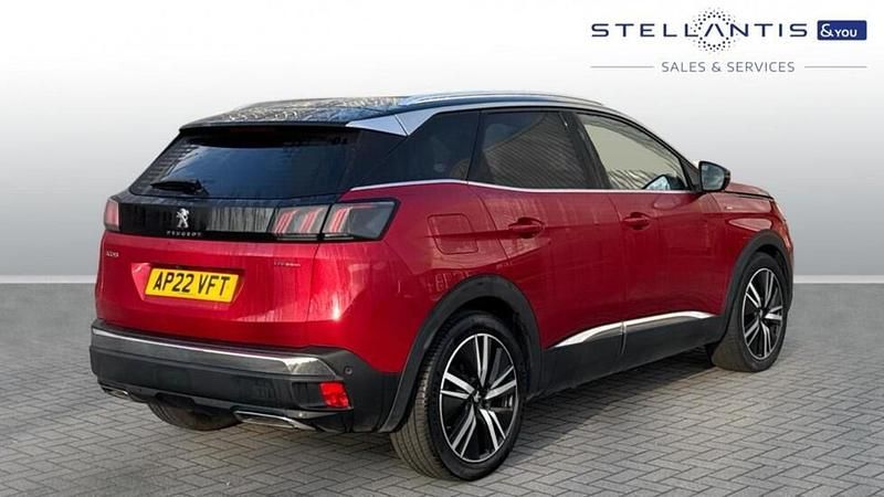 Used Peugeot 3008 Premium 222 HP (163 kW) 2022 Red SUV
