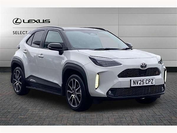 Used 2025 Toyota Yaris Cross Sport SUV | £28,495 - Image 1/3