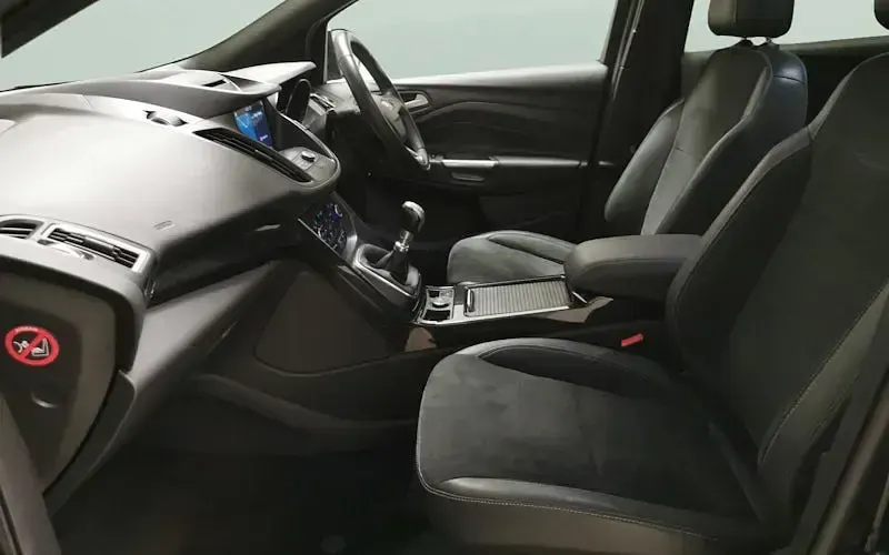 Used Ford Kuga ST-Line 150 HP (110 kW) 2019 SUV