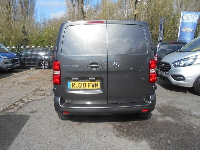 Used Vauxhall Vivaro Elite 150 HP (110 kW) 2020 Grey MPV