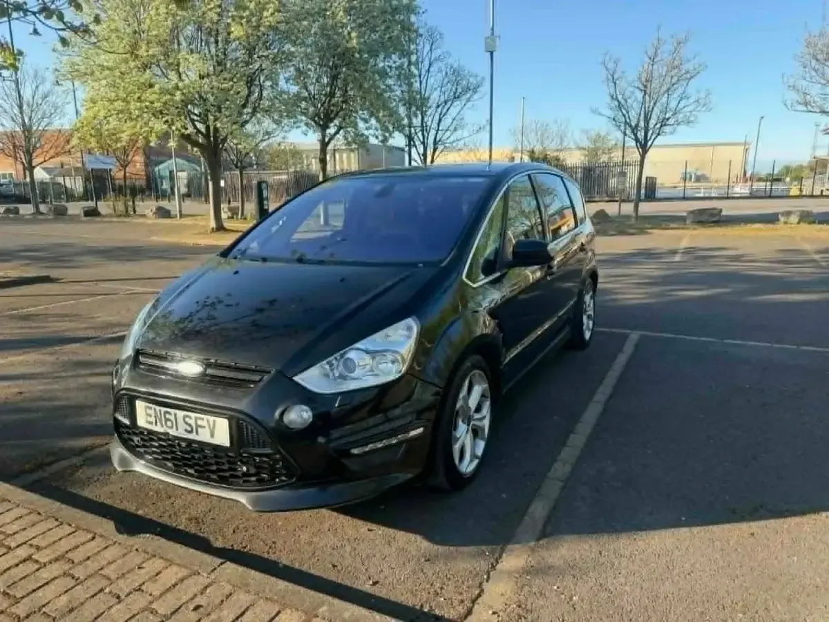Usado Ford S-MAX Titanium X 200 HP (147 kW) 2012 Preto Monovolume
