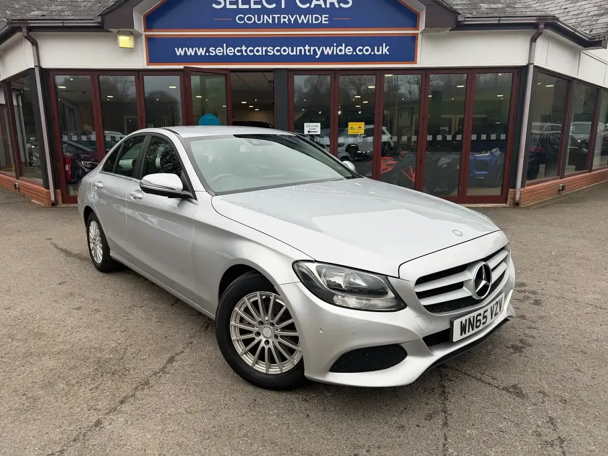Used Mercedes C220 Executive 170 HP (125 kW) 2015 Silver Sedan