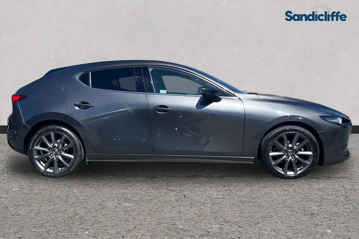 Used Mazda 3 Inclusive 122 HP (89 kW) 2022 Grey Hatchback