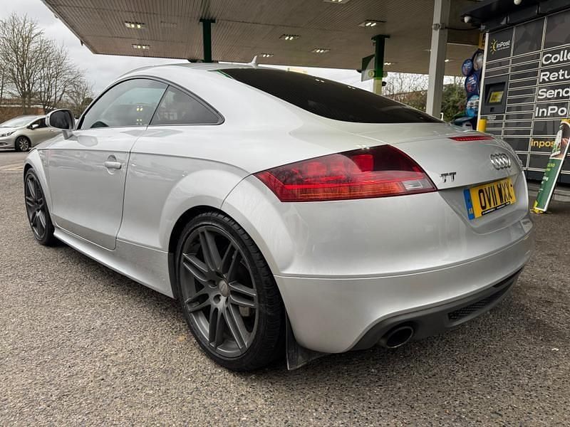 Usado Audi TT Black Edition 211 HP (155 kW) 2011 Coupé