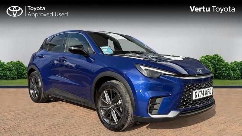 Used Lexus LBX 136 HP (100 kW) 2024 Blue SUV