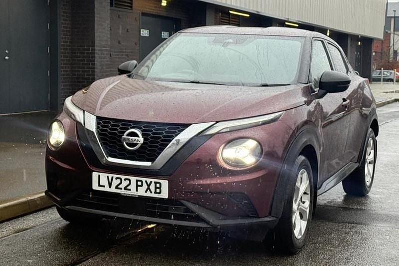 Used Nissan Juke N-Connecta 2022 Red SUV