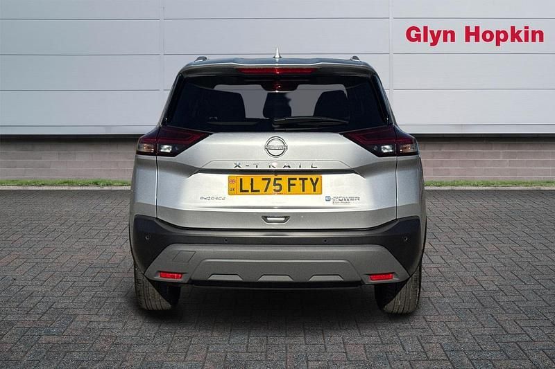 New Nissan X-Trail N-Connecta 213 HP (156 kW) 2025 Silver SUV