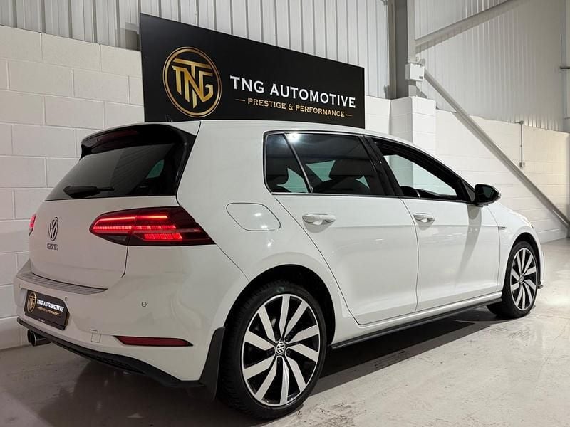 Used VW Golf VII Advance 204 HP (150 kW) 2020 White Hatchback
