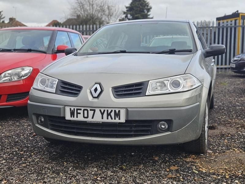 Grey Used 2007 Renault Mégane II Dynamique Hatchback | £795 (Good price) - Image 1/4