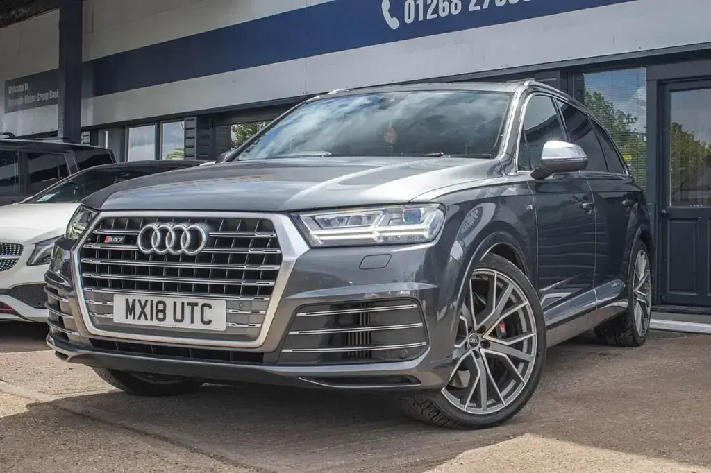Usado Audi SQ7 Advanced 435 CV (319 kW) 2018 Gris SUV