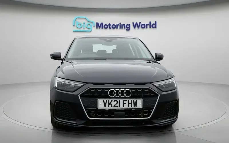 Used Audi A1 Sportback Sport 110 HP (80 kW) 2021 Blue Hatchback