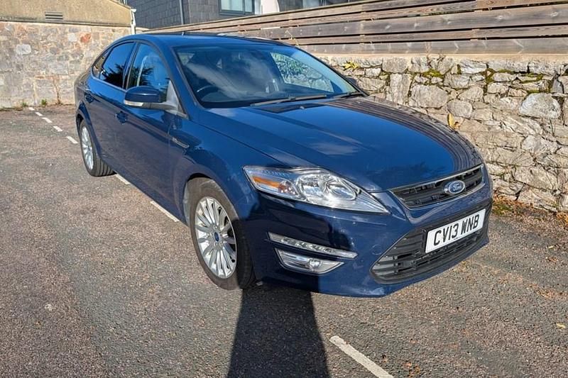 Blue Used 2013 Ford Mondeo Business Edition Hatchback | £3,995 (Good price) - Image 1/1