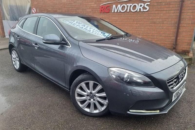 Grey Used 2013 Volvo V40 SE Lux Hatchback | £5,995 (Good price) - Image 1/1