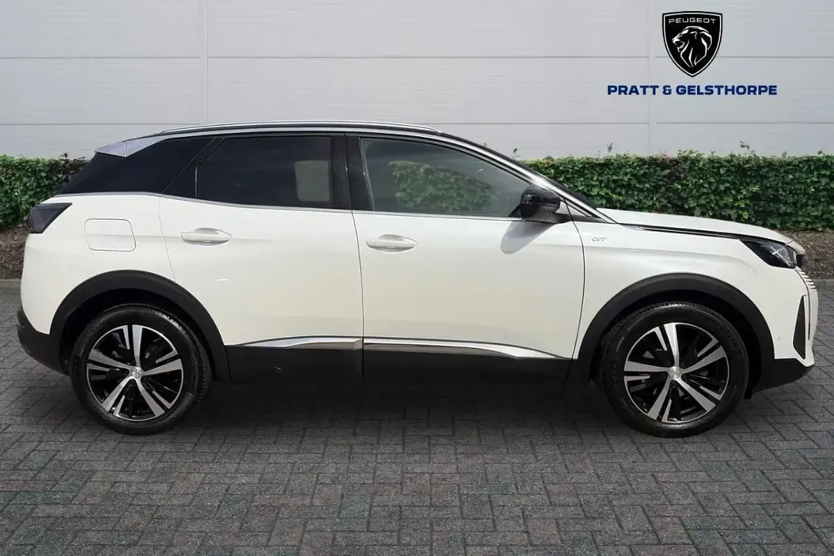 Used Peugeot 3008 GT 129 HP (94 kW) 2024 White SUV