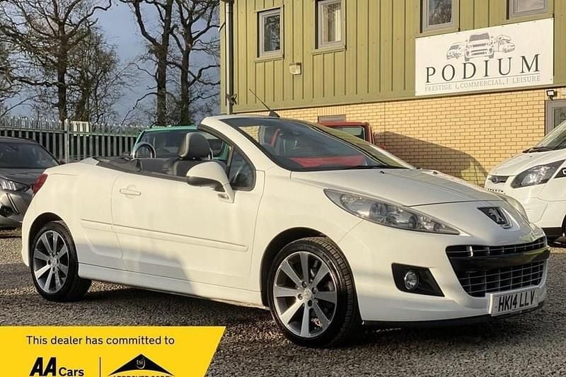 Used Peugeot 207 CC Roland Garros 112 HP (82 kW) 2014 White Cabriolet