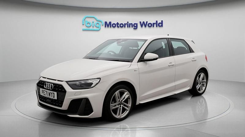 Used Audi A1 Sportback S-Line 95 HP (69 kW) 2021 White Hatchback