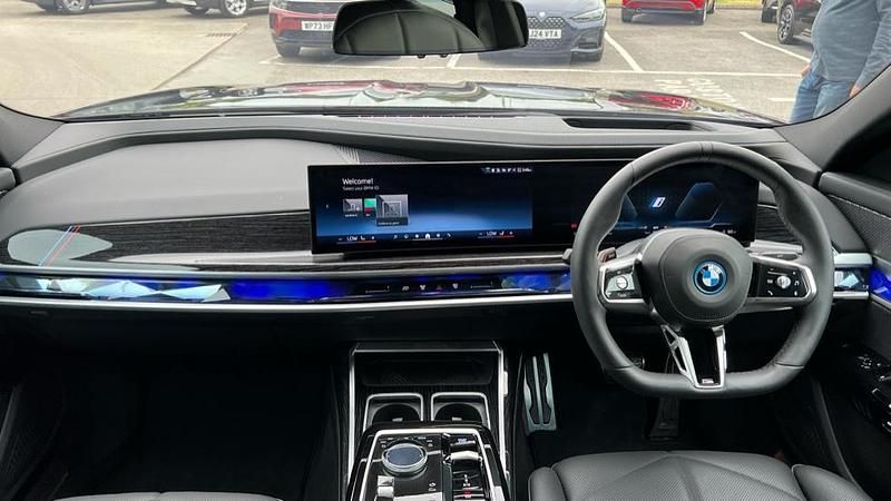 Used BMW i7 M Sport 400 kW (544 HP) 2025 Black Sedan