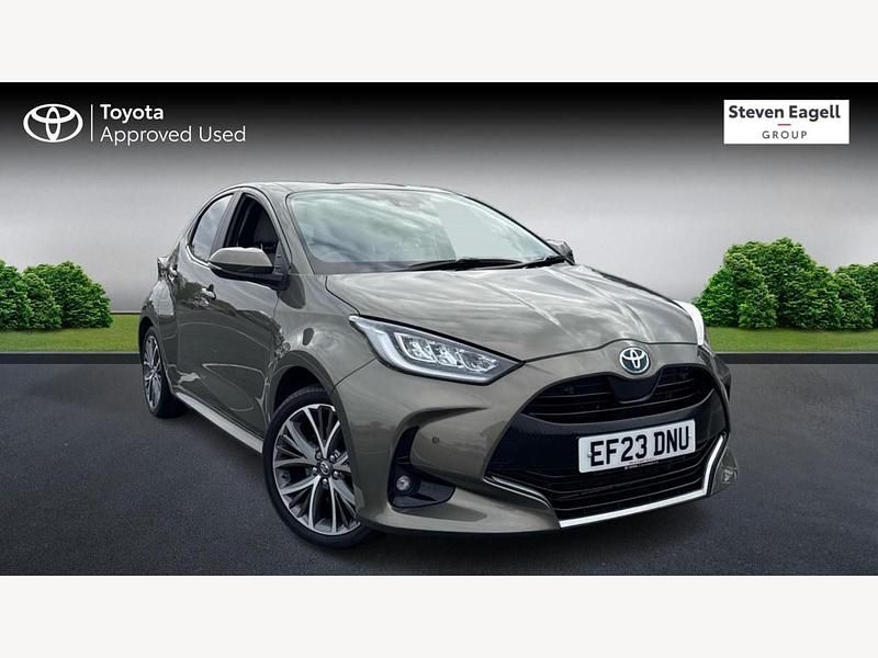 Bronze Used 2023 Toyota Yaris Hybrid Hatchback | £19,655 (Fair price) - Image 1/3