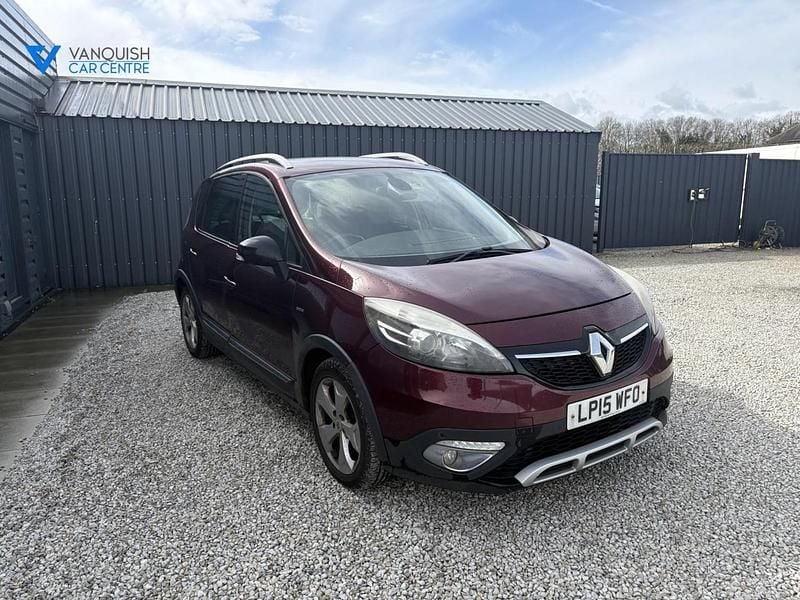 Used Renault Scénic III Bose Edition 2015 Red MPV