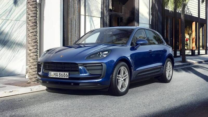 Gentian blue metallic Used 2023 Porsche Macan SUV | £52,900 (Good price) - Image 1/4