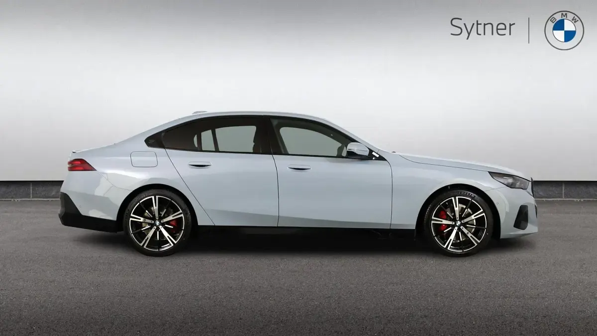 New BMW 530e M Sport 295 HP (216 kW) 2026 Grey