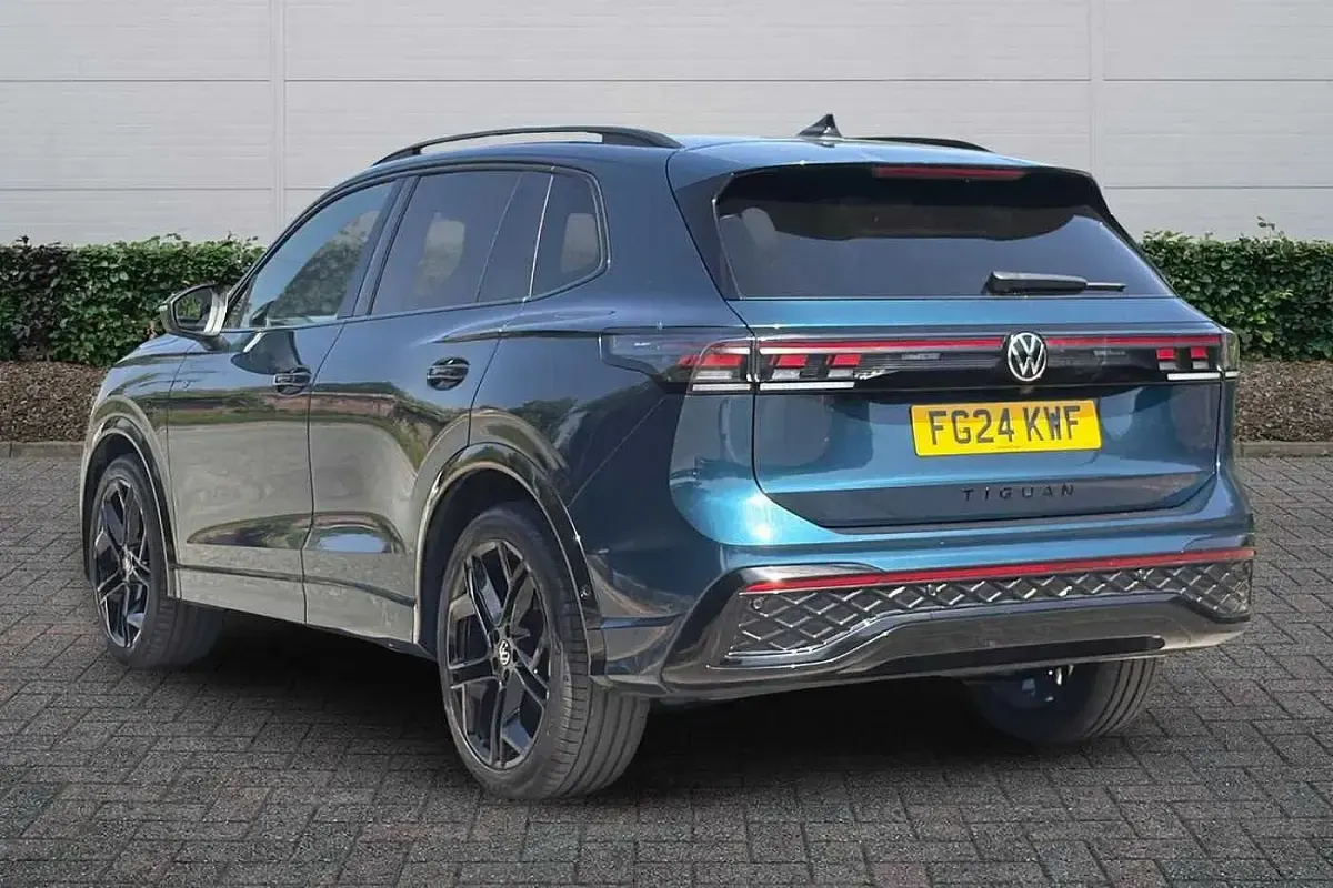 Used VW Tiguan Edition 150 HP (110 kW) 2024 Blue SUV