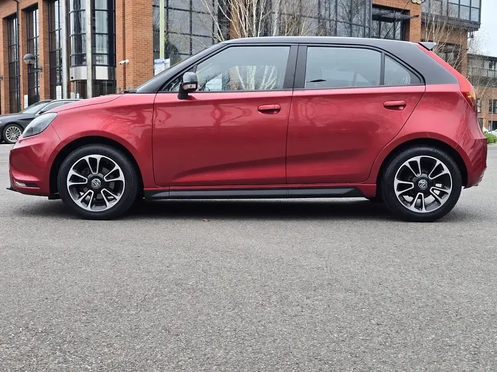 Used MG MG3 2017 Red Hatchback