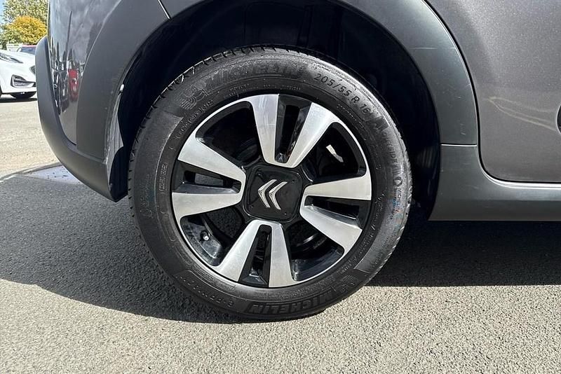 Used Citroën C3 PureTech 83 HP (61 kW) 2022 Grey Hatchback