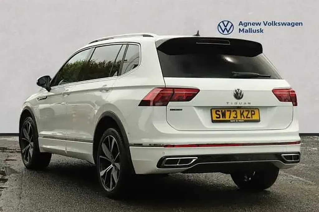 Used VW Tiguan Allspace R-line 150 HP (110 kW) 2023 White SUV