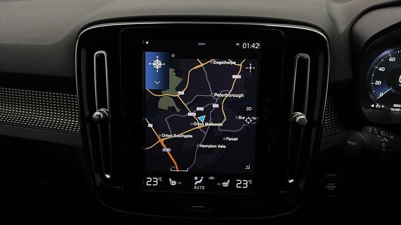 Used Volvo XC40 R-Design Pro 188 HP (138 kW) 2019 Grey SUV