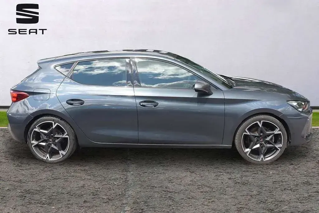 Used Cupra Leon 150 HP (110 kW) 2025 Grey Hatchback