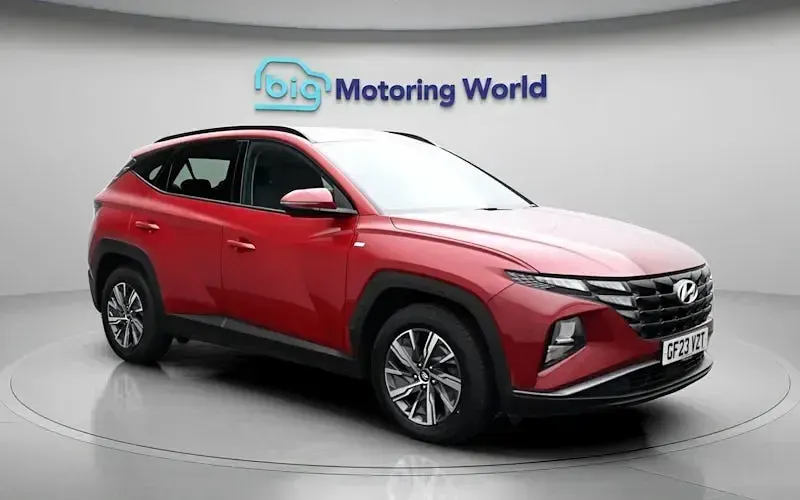 Gebraucht Hyundai Tucson SE 180 PS (132 kW) 2023 Rot SUV